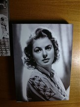 تابلو عکس چوبی مشاهیر سینما 3 (13cm*18cm)